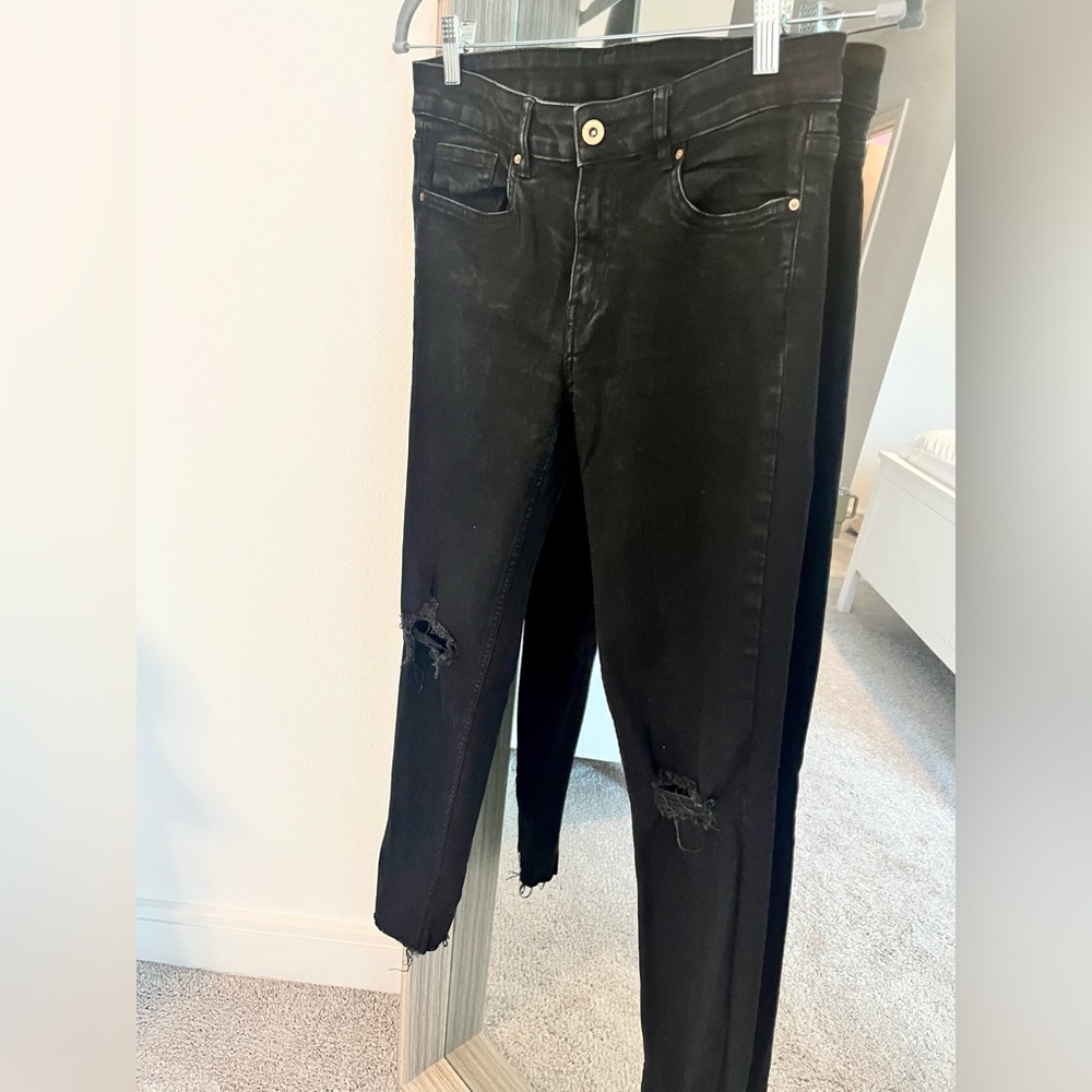 H&M Distressed Jeans